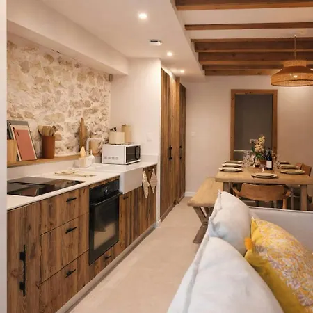 Holiday home Domaine With Sauna And Bourget View *